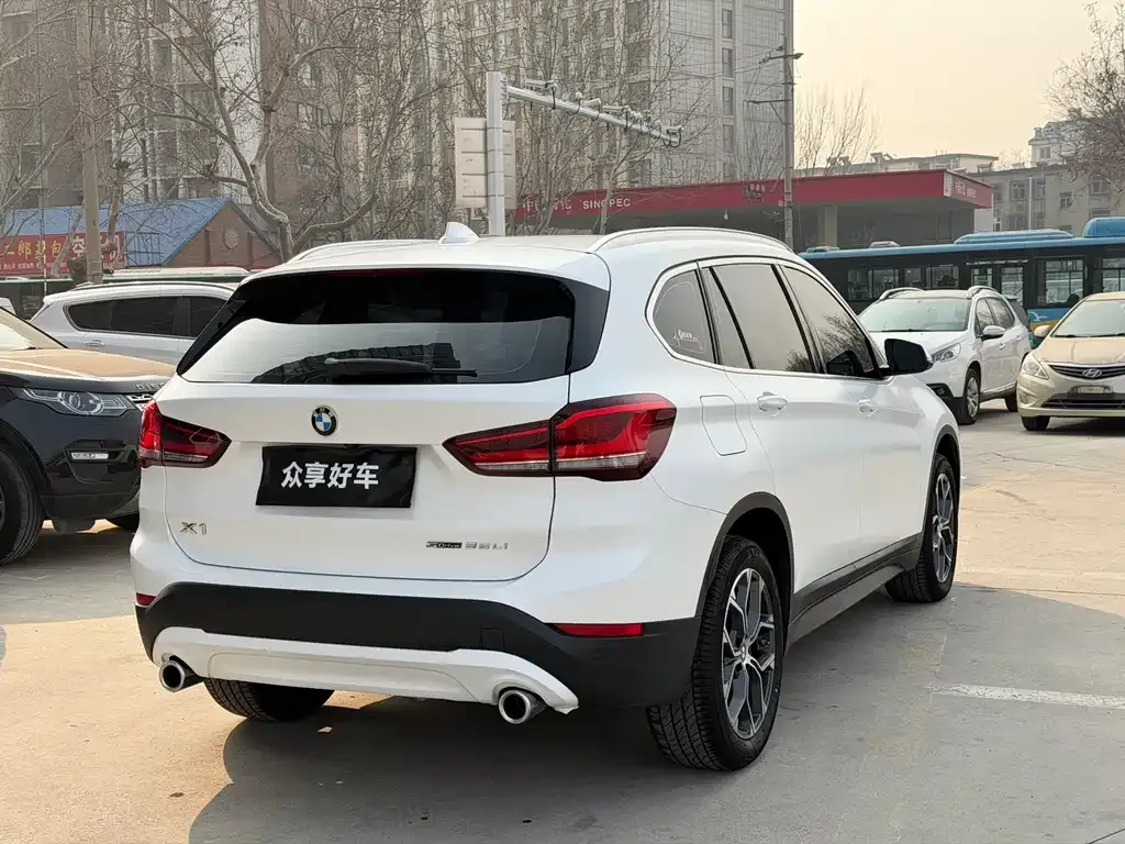 BMW X1 2021 из CN, фото 10