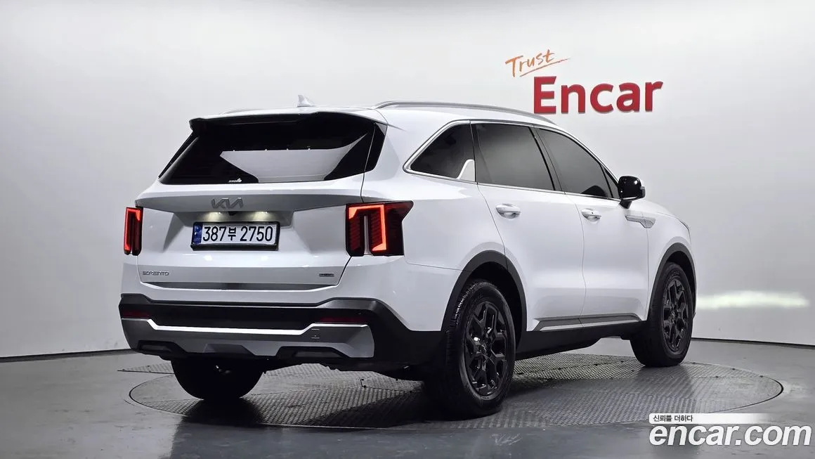 Kia Sorento 2024 из KR, фото 2