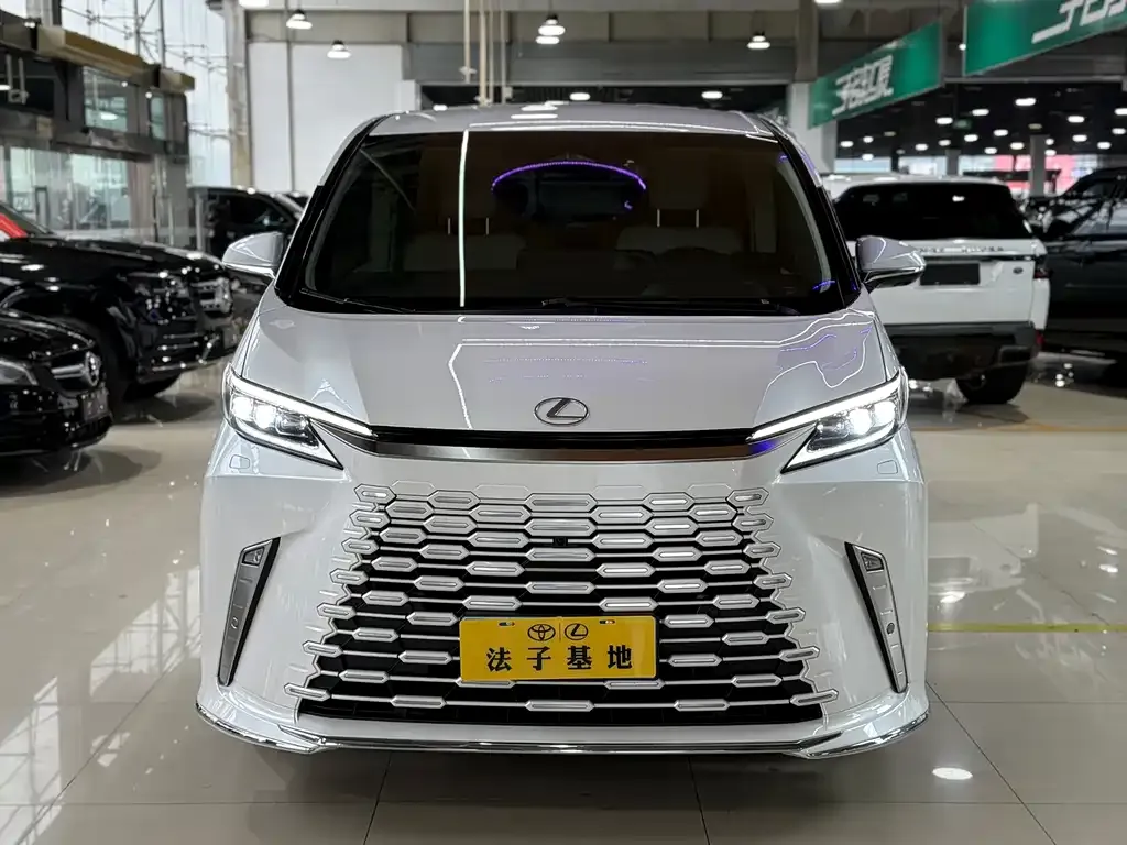 Lexus LM 2025 из CN, фото 9