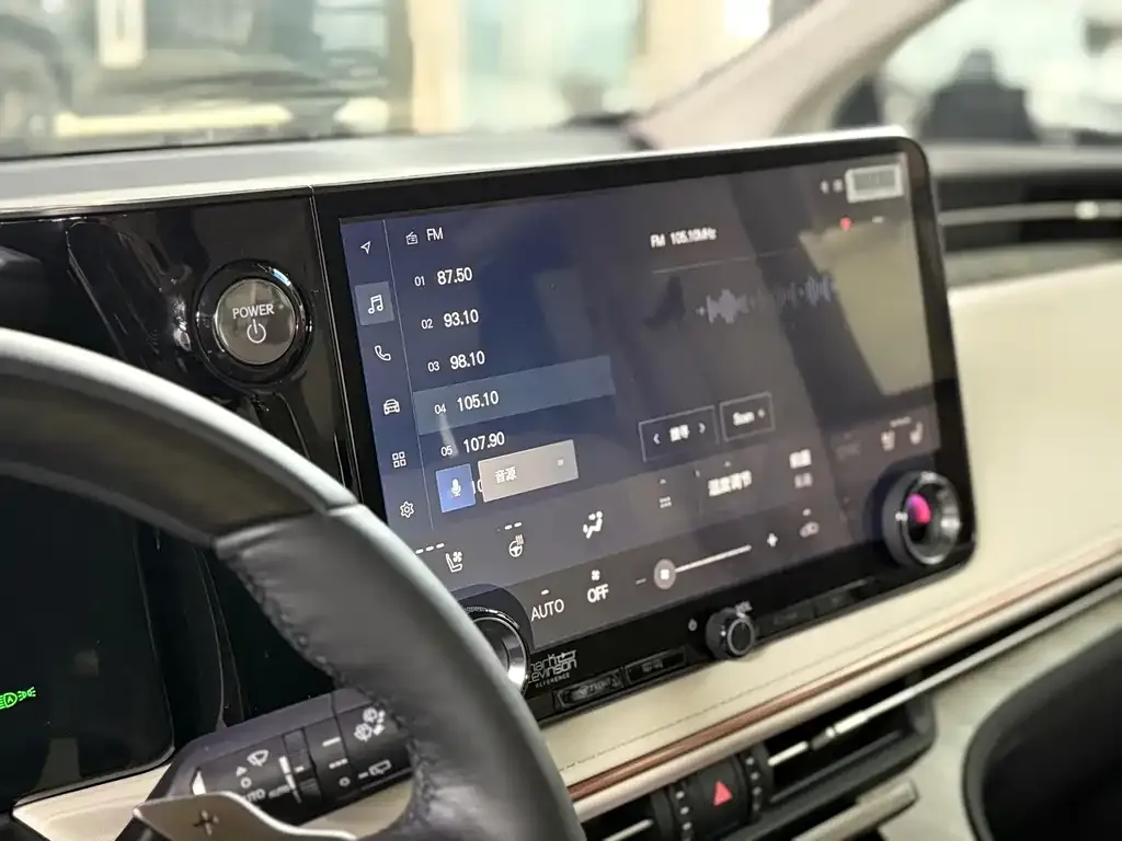 Lexus LM 2025 из CN, фото 4