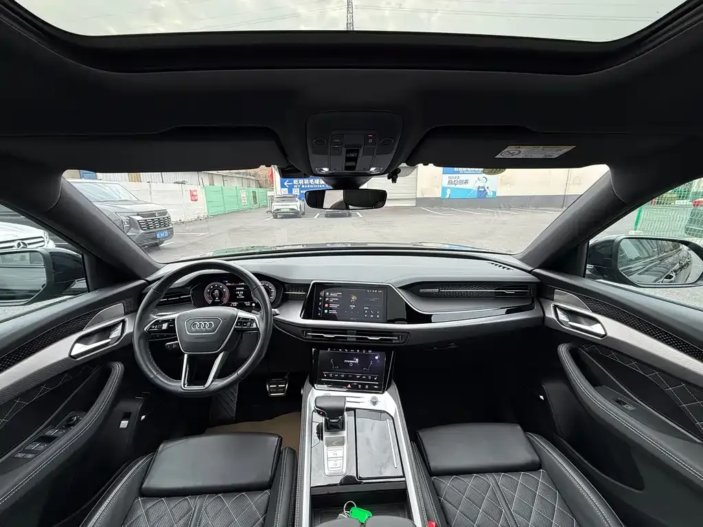 Audi Q6 2024 из CN, фото 8
