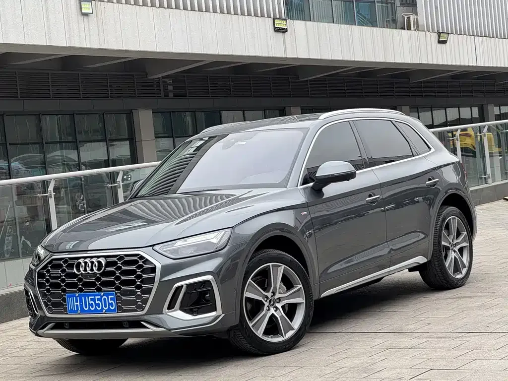 Audi Q5L 2023 из CN, фото 1