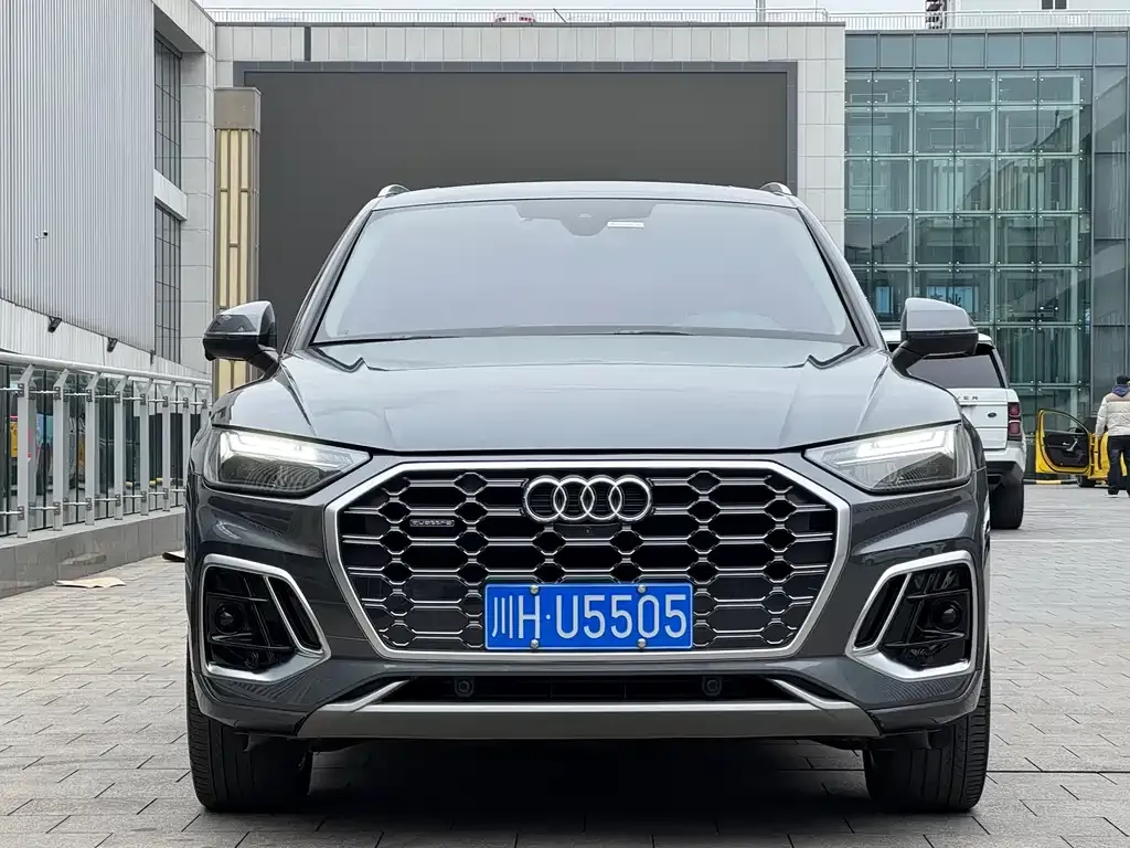 Audi Q5L 2023 из CN, фото 10