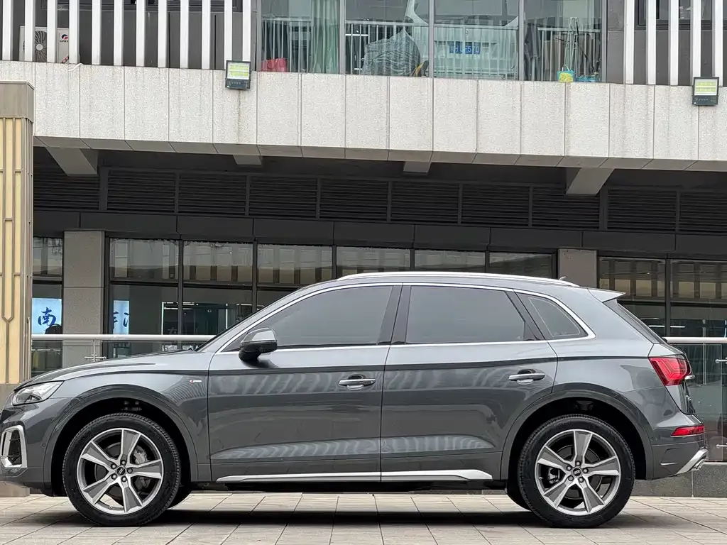 Audi Q5L 2023 из CN, фото 7