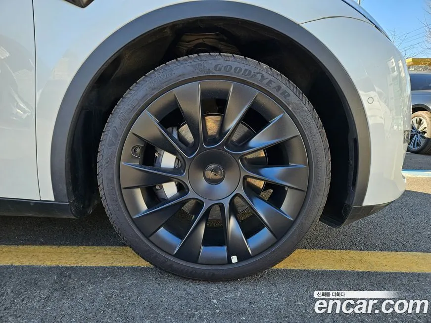 Tesla Model Y 2022 из KR, фото 2