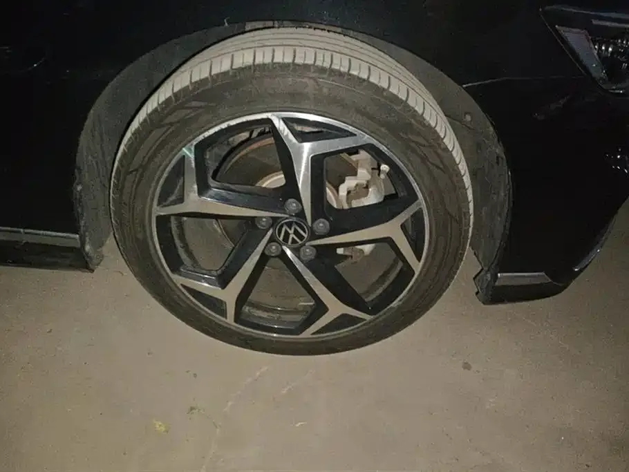 Volkswagen Magotan 2024 из CN, фото 8