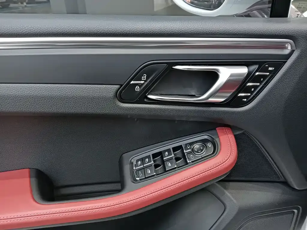 Porsche Macan 2023 из CN, фото 8
