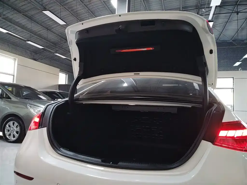 Mercedes-Benz C-Class 2022 из CN, фото 8