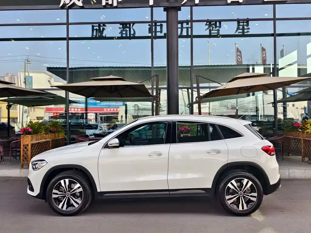 Mercedes-Benz GLA 2023 из CN, фото 6