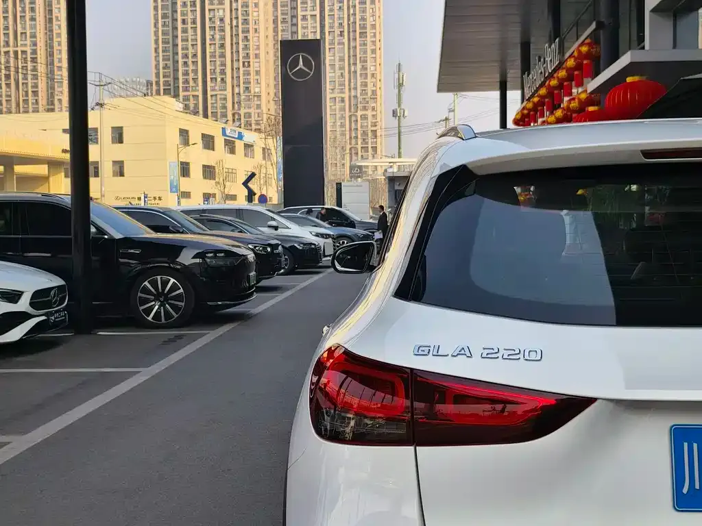 Mercedes-Benz GLA 2023 из CN, фото 7