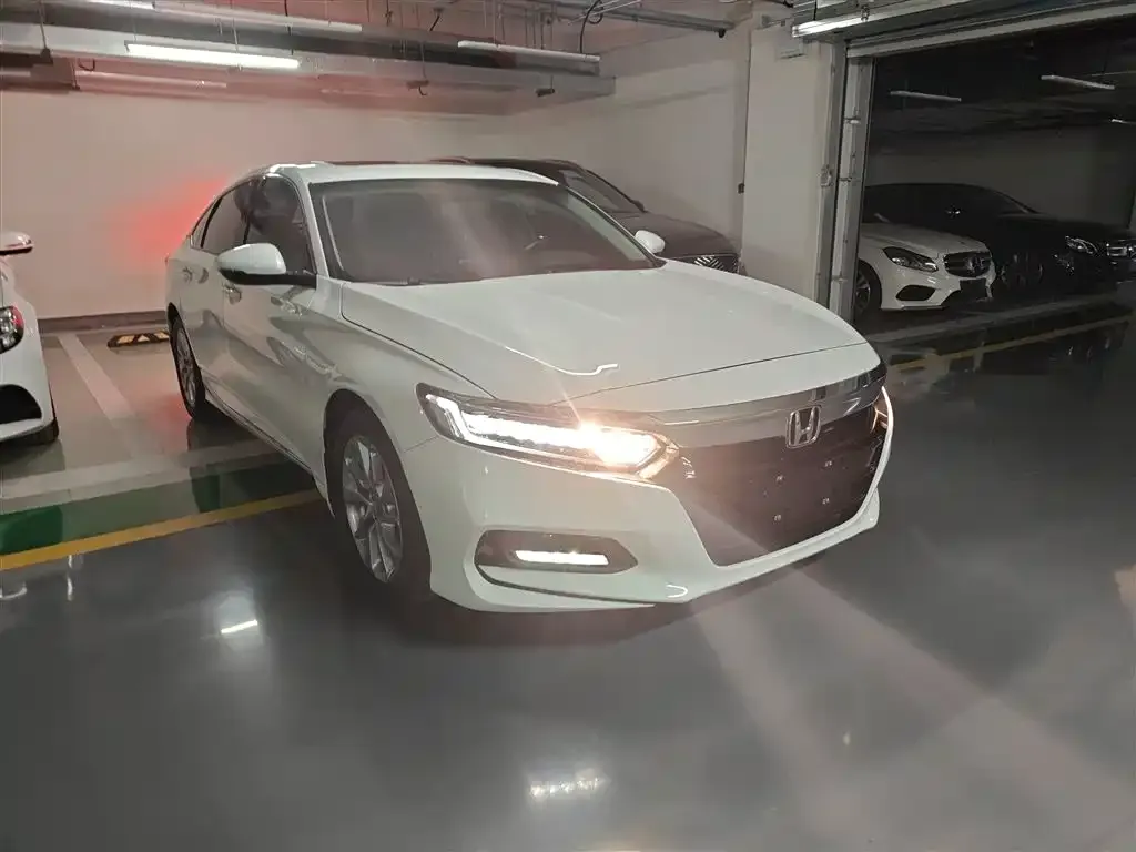 Honda Accord 2021 из CN, фото 2