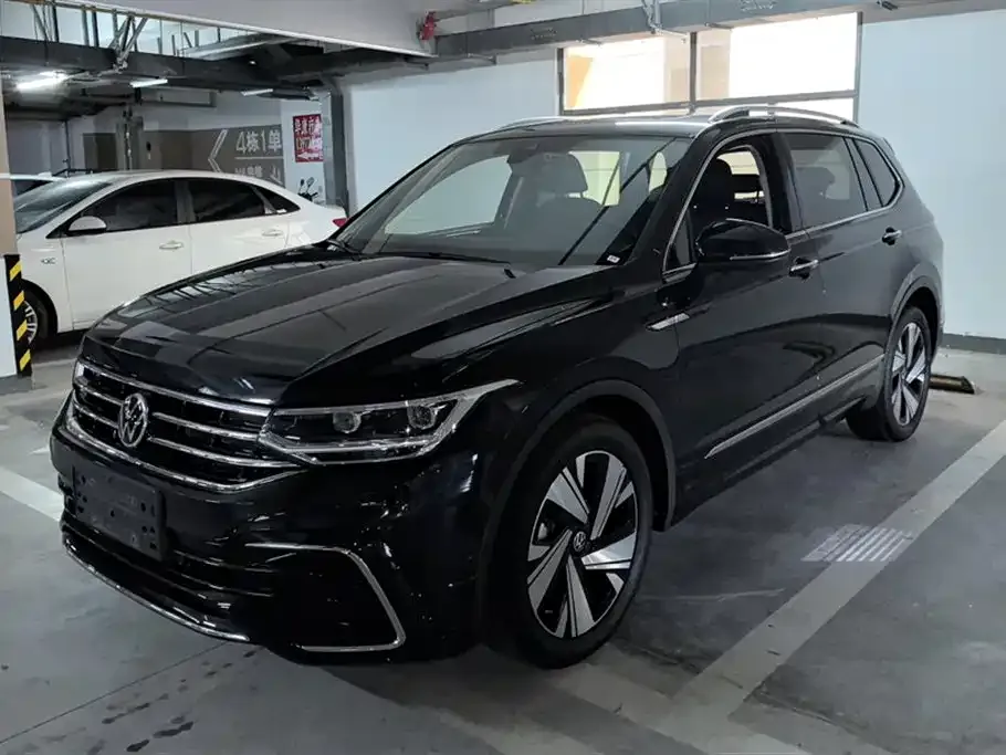 Volkswagen Tiguan L 2023 из CN, фото 1