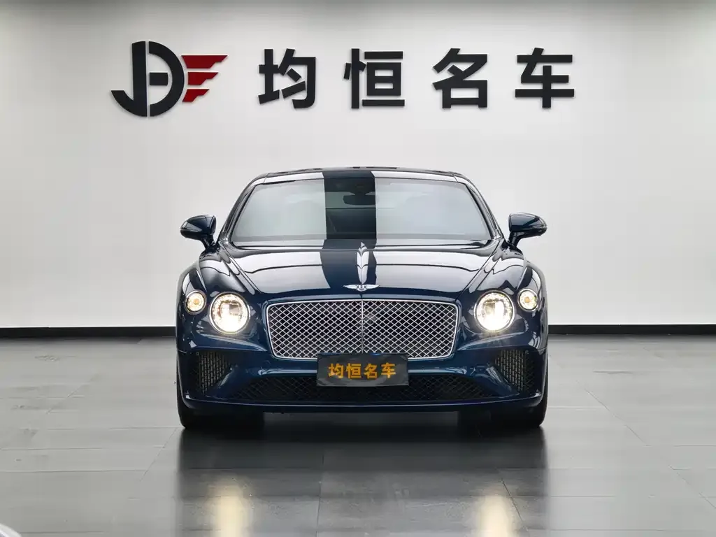 Bentley Continental 2023 из CN, фото 8