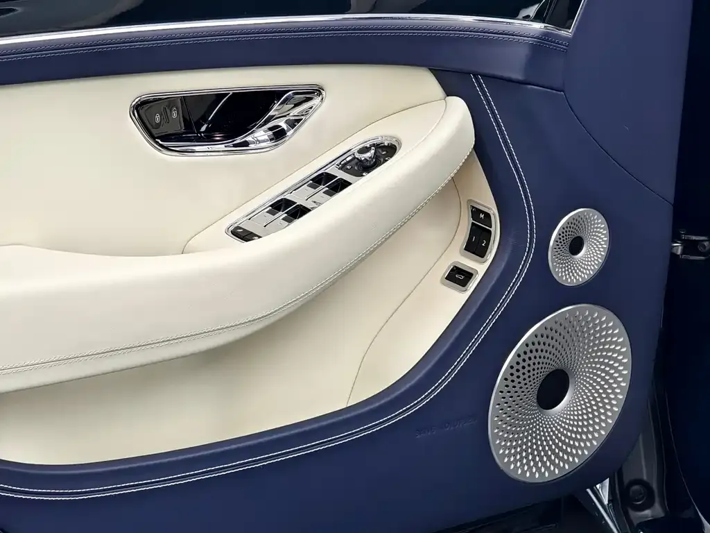 Bentley Continental 2023 из CN, фото 3