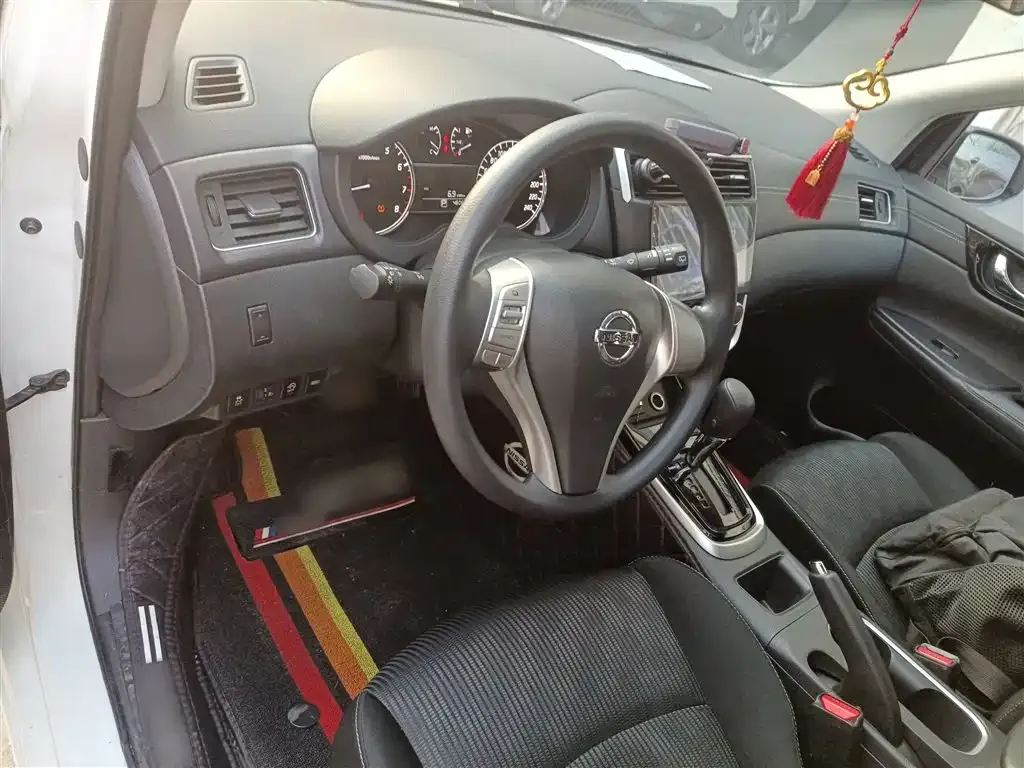 Nissan Tiida 2024 из CN, фото 10