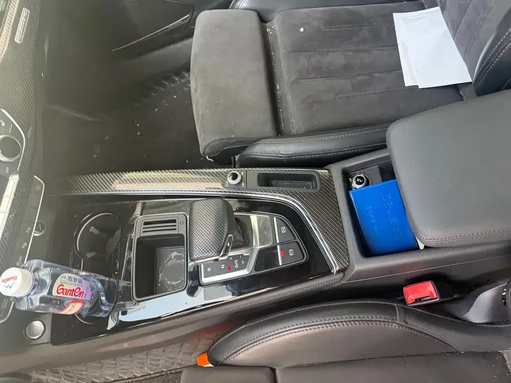 Audi A4L 2023 из CN, фото 8