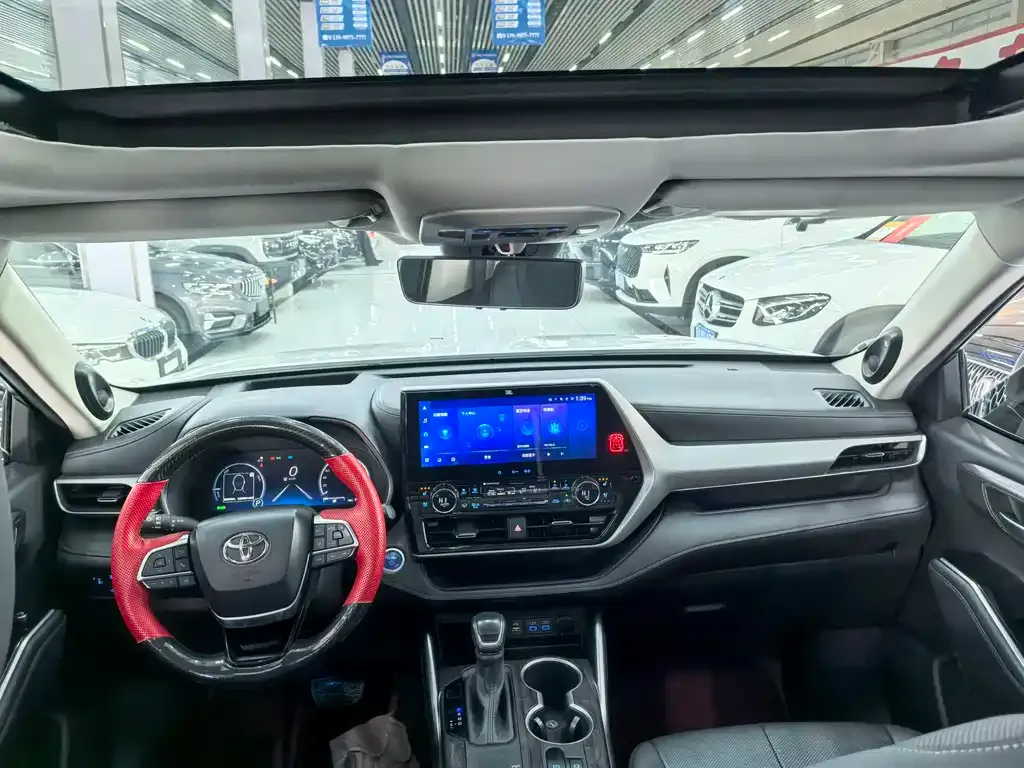 Toyota Highlander 2023 из CN, фото 5