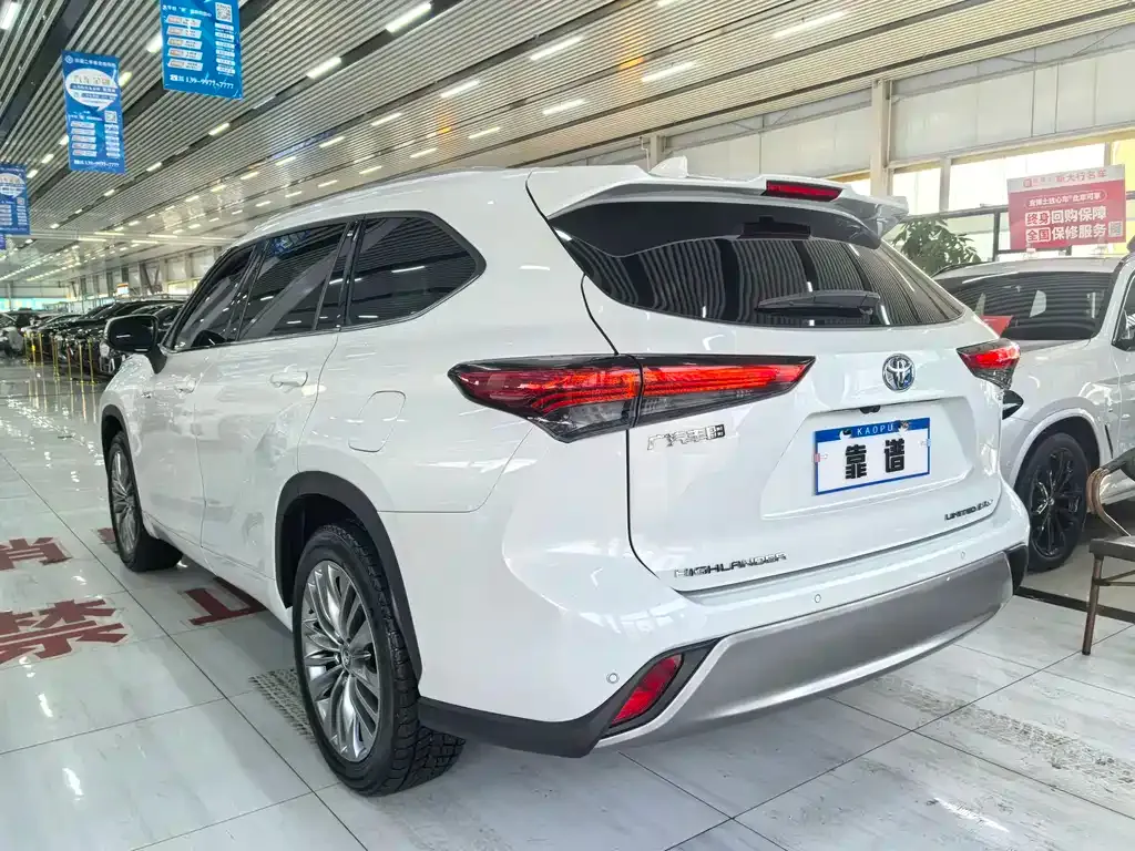 Toyota Highlander 2023 из CN, фото 6