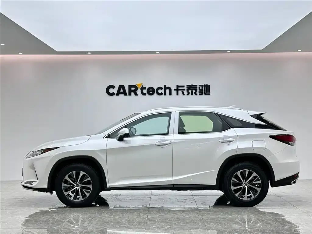 Lexus RX — фото 6