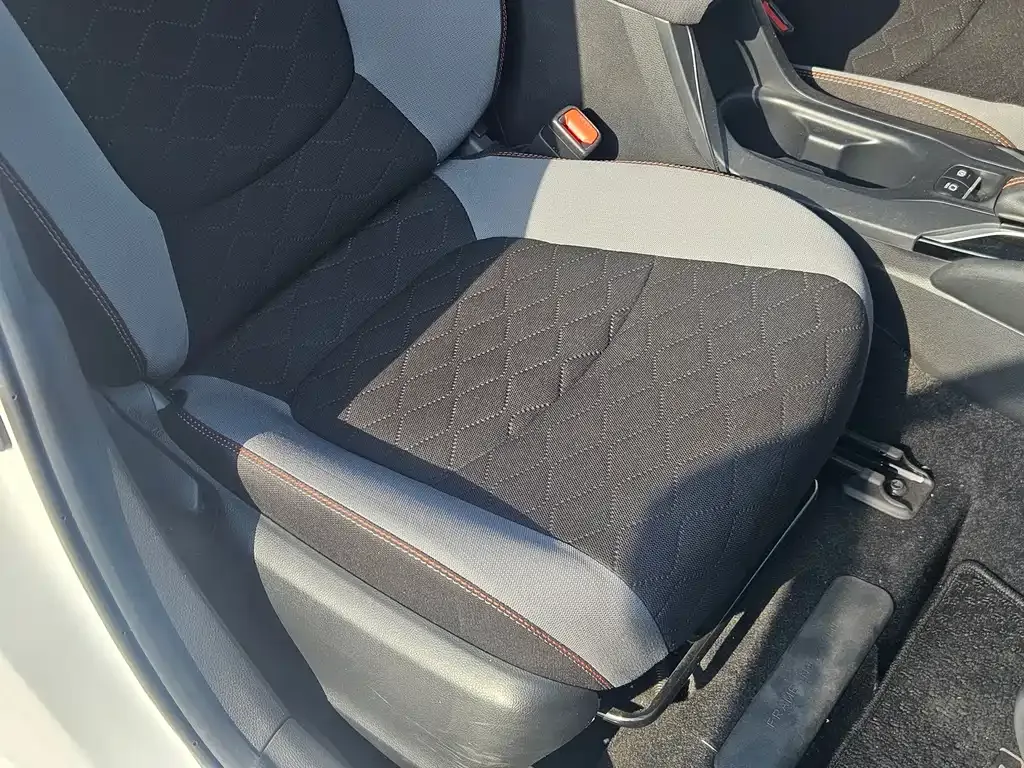 Toyota Corolla 2022 из CN, фото 7