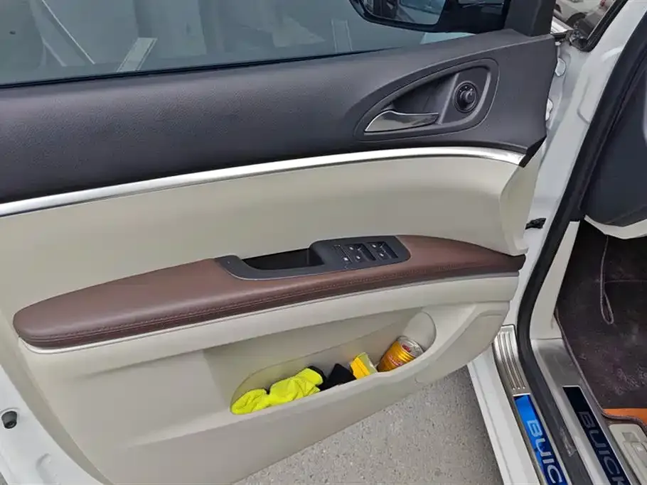 Buick GL8 2021 из CN, фото 4