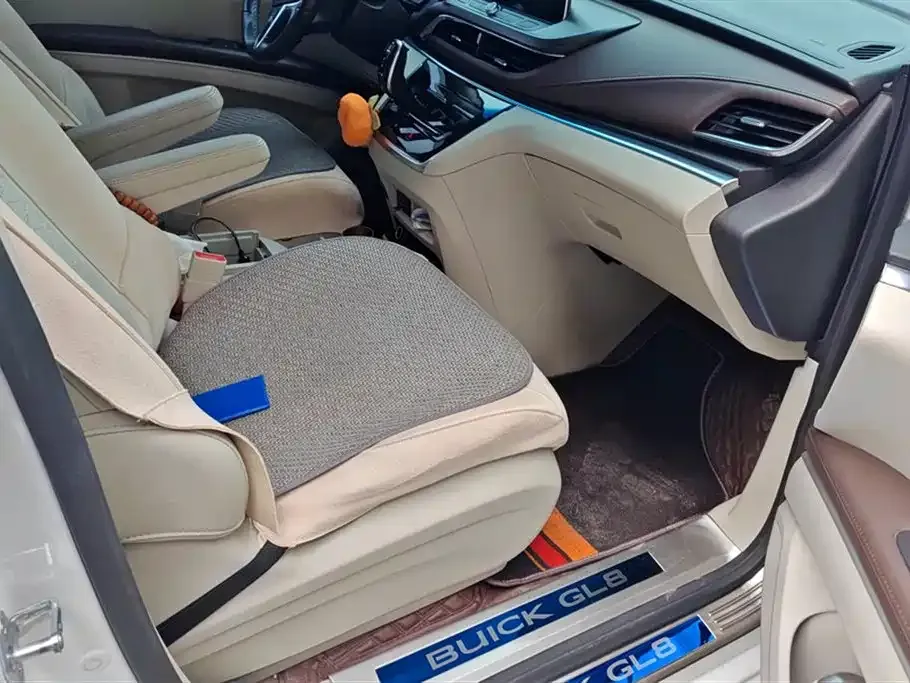 Buick GL8 2021 из CN, фото 9