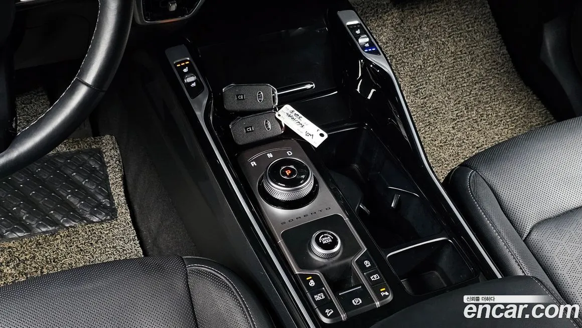 Kia Sorento — фото 9