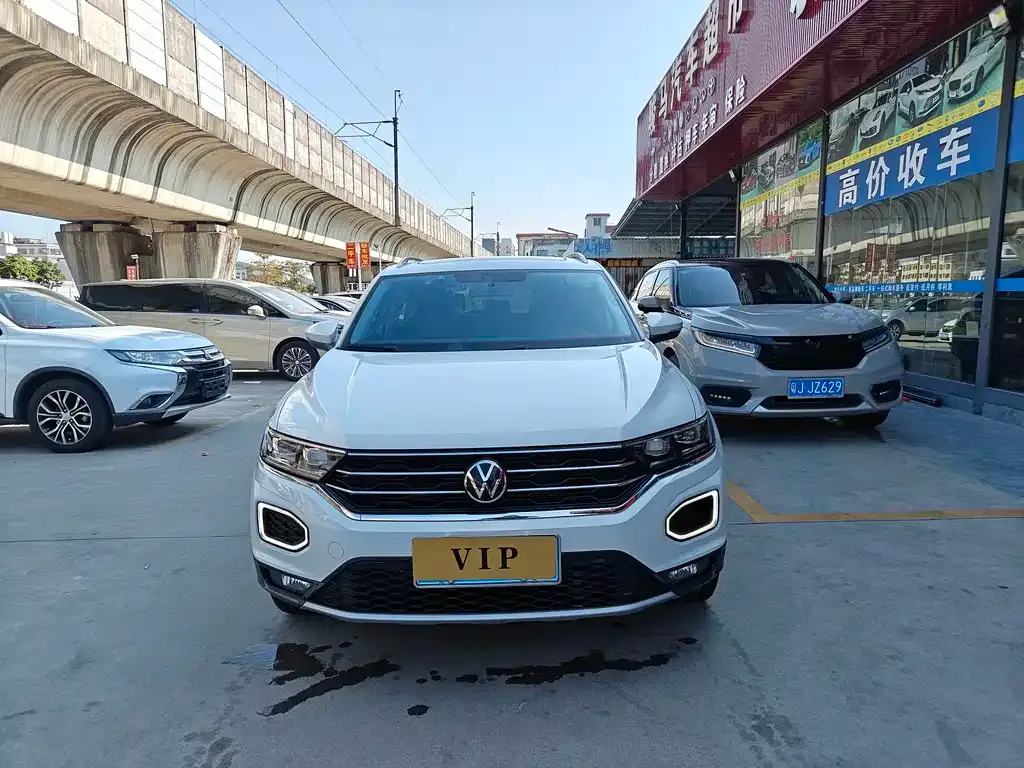 Volkswagen T-Roc 2021 из CN, фото 1