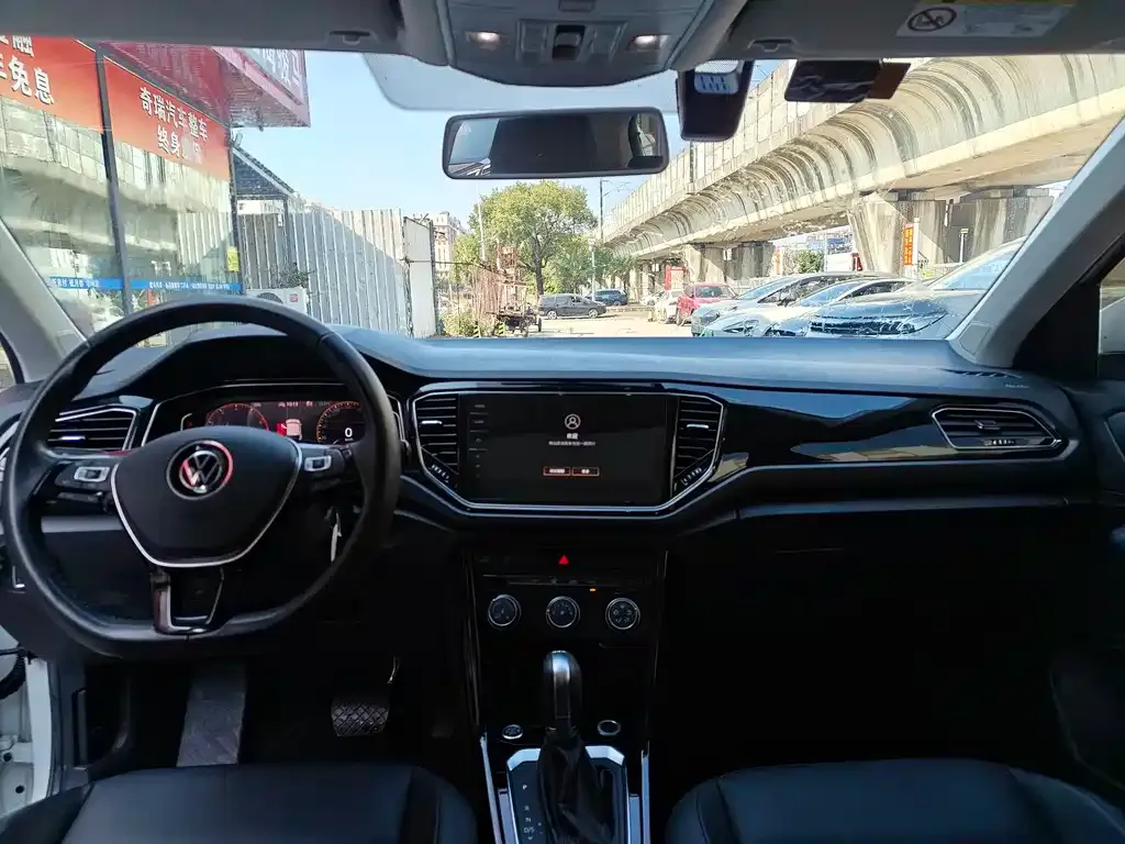 Volkswagen T-Roc 2021 из CN, фото 10