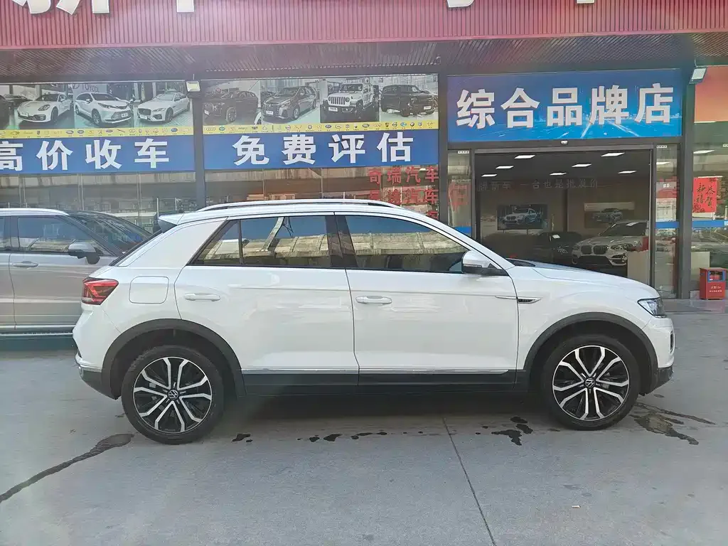 Volkswagen T-Roc 2021 из CN, фото 2