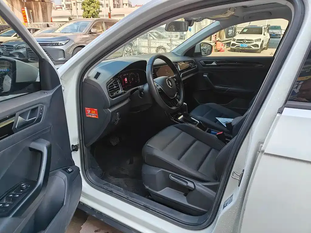 Volkswagen T-Roc 2021 из CN, фото 6