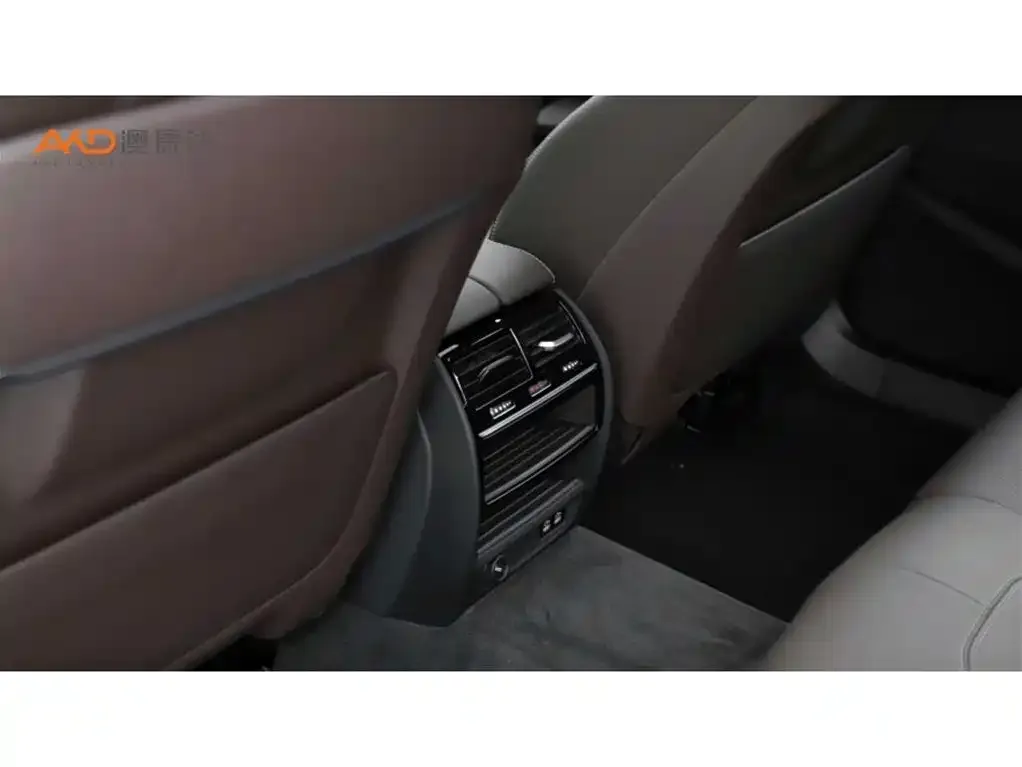 BMW 5 Series 2024 из CN, фото 5