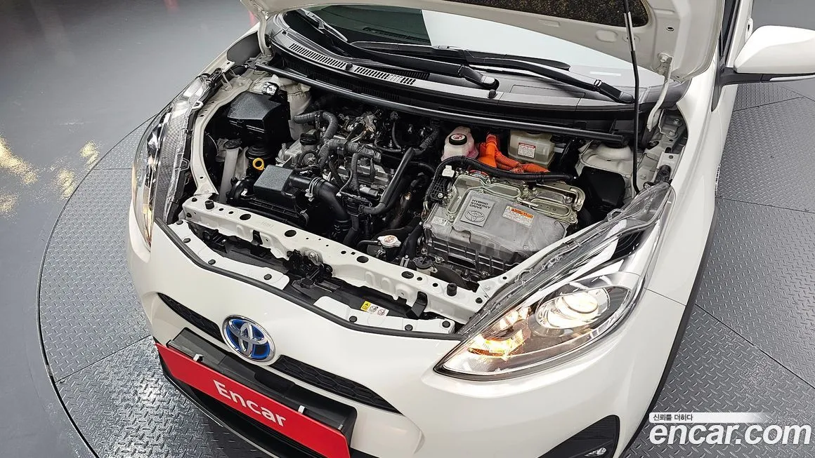 Toyota Prius 2021 из KR, фото 10