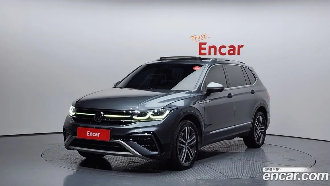 Volkswagen Tiguan — фото 1