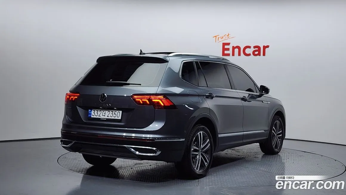 Volkswagen Tiguan — фото 2