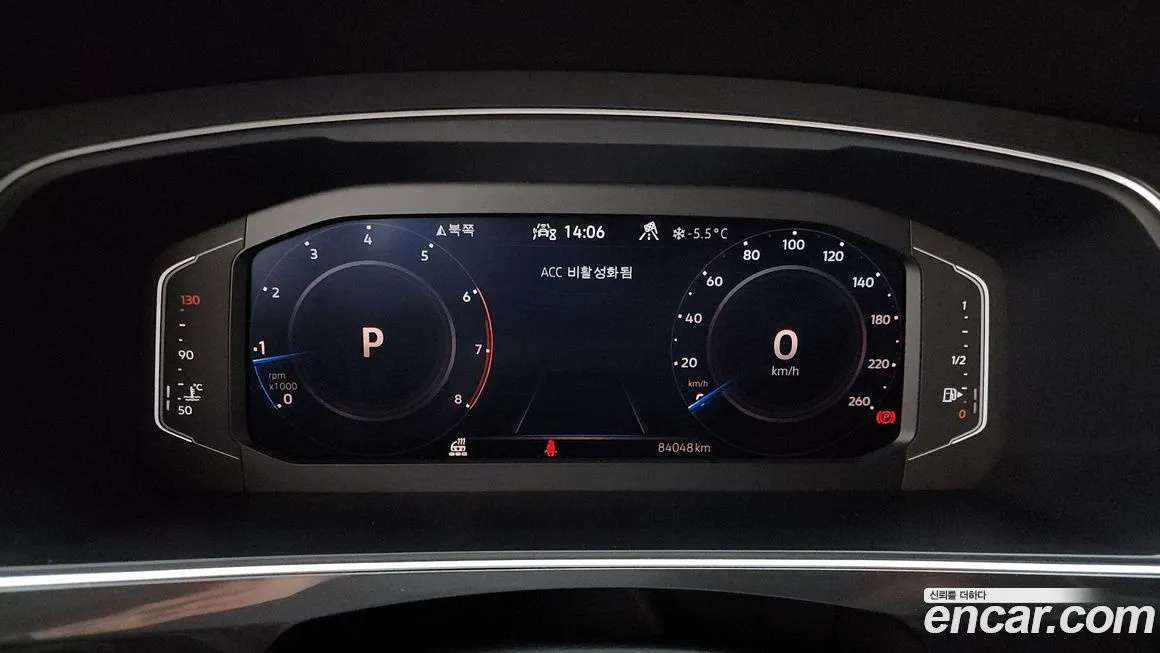 Volkswagen Tiguan — фото 6