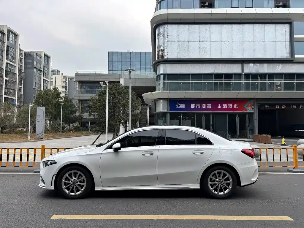 Mercedes-Benz A-Class 2021 из CN, фото 8