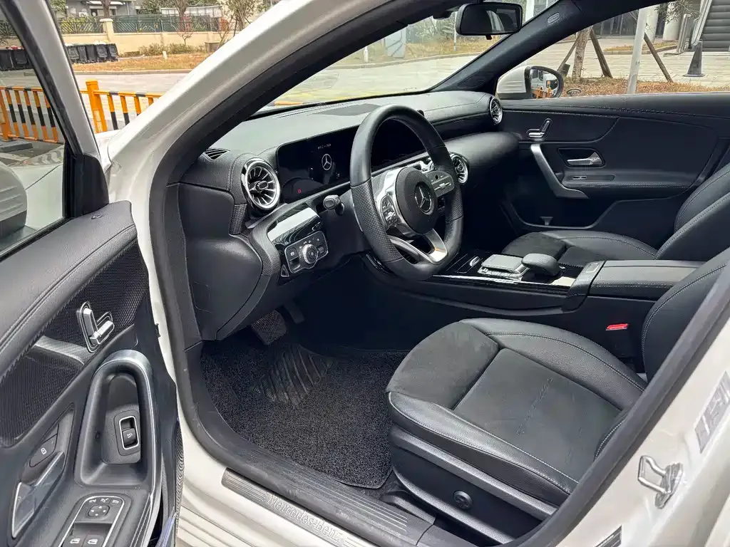 Mercedes-Benz A-Class 2021 из CN, фото 7