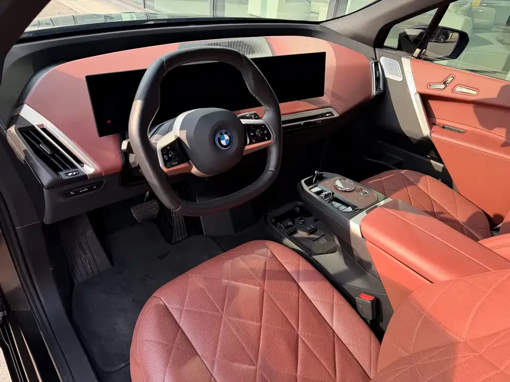 BMW iX M60 2024 из CN, фото 3