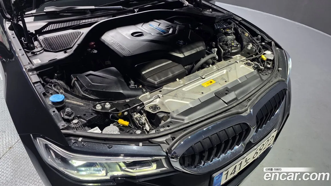 BMW 3-Series 2022 из KR, фото 5