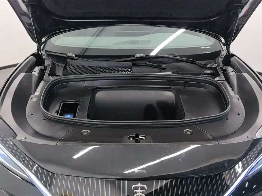 BYD L EV 2025 из CN, фото 9