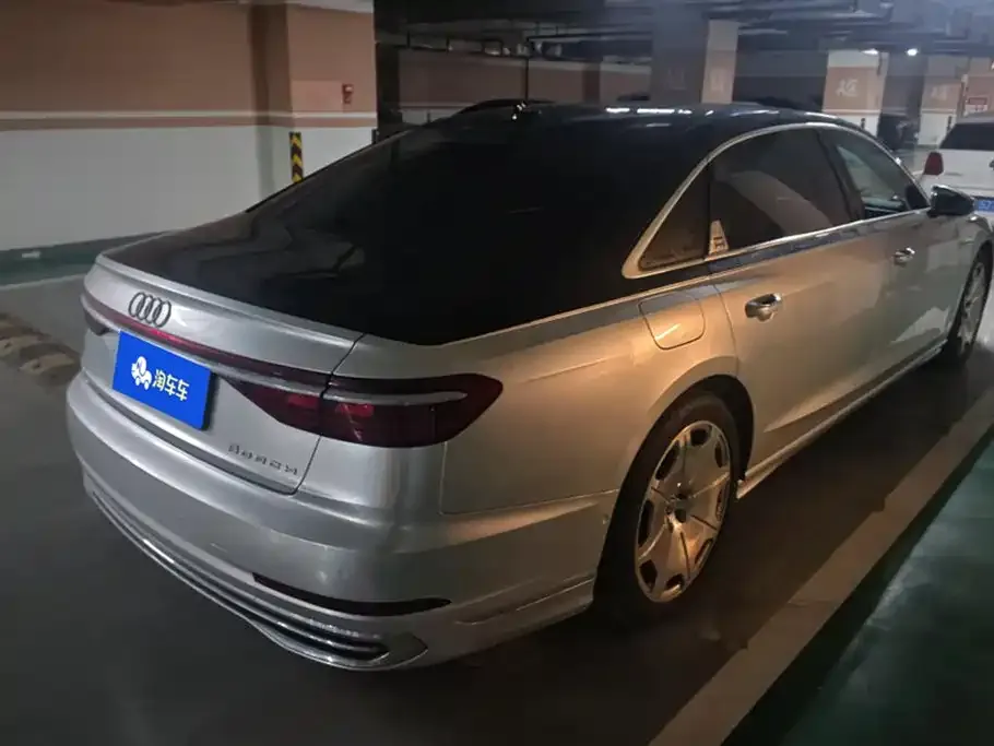 Audi A8 2022 из CN, фото 3