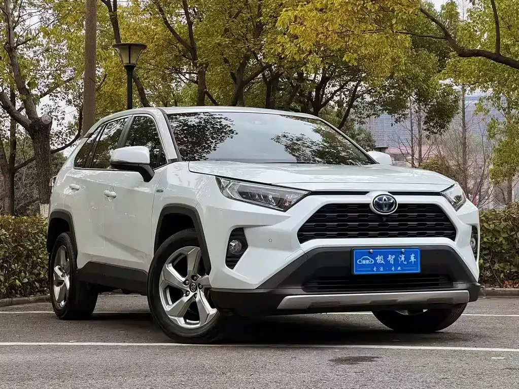 Toyota RAV4 2023 из CN, фото 7