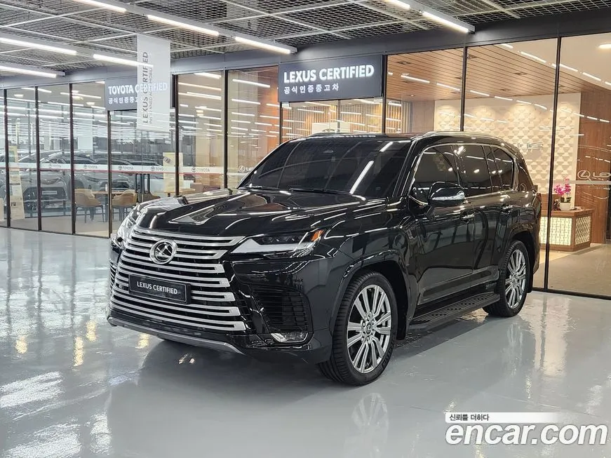 Lexus LX