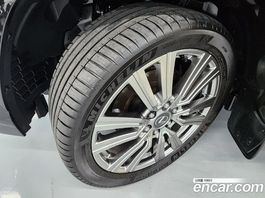 Lexus LX 2025 из KR, фото 6