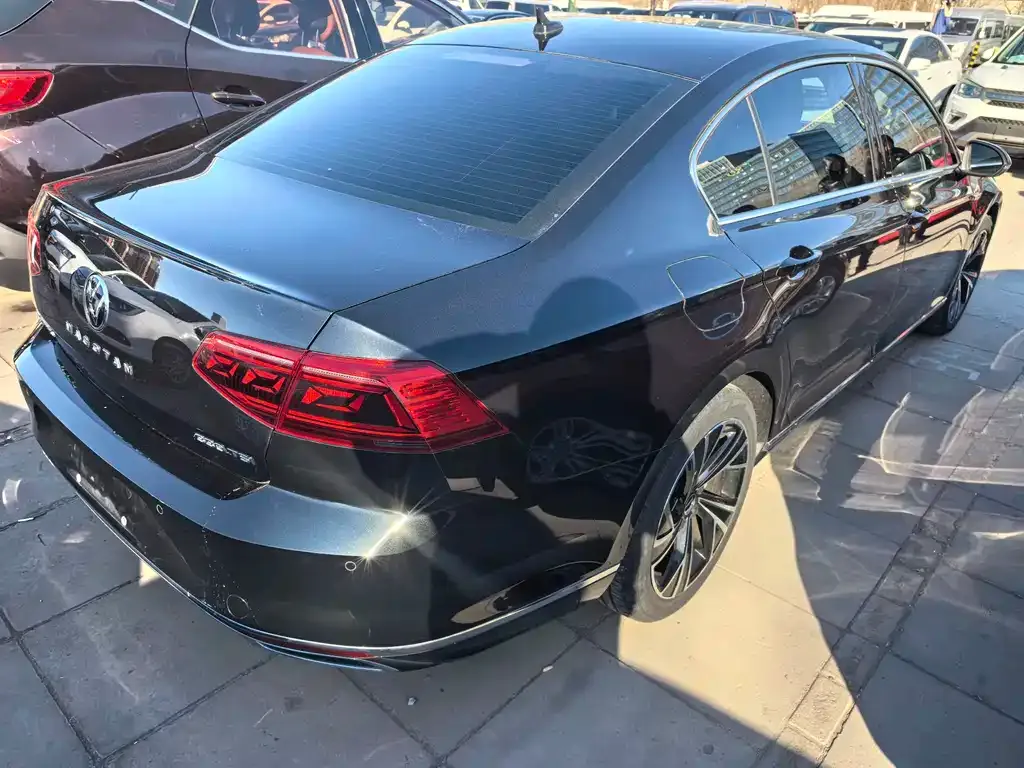 Volkswagen Magotan 2022 из CN, фото 5