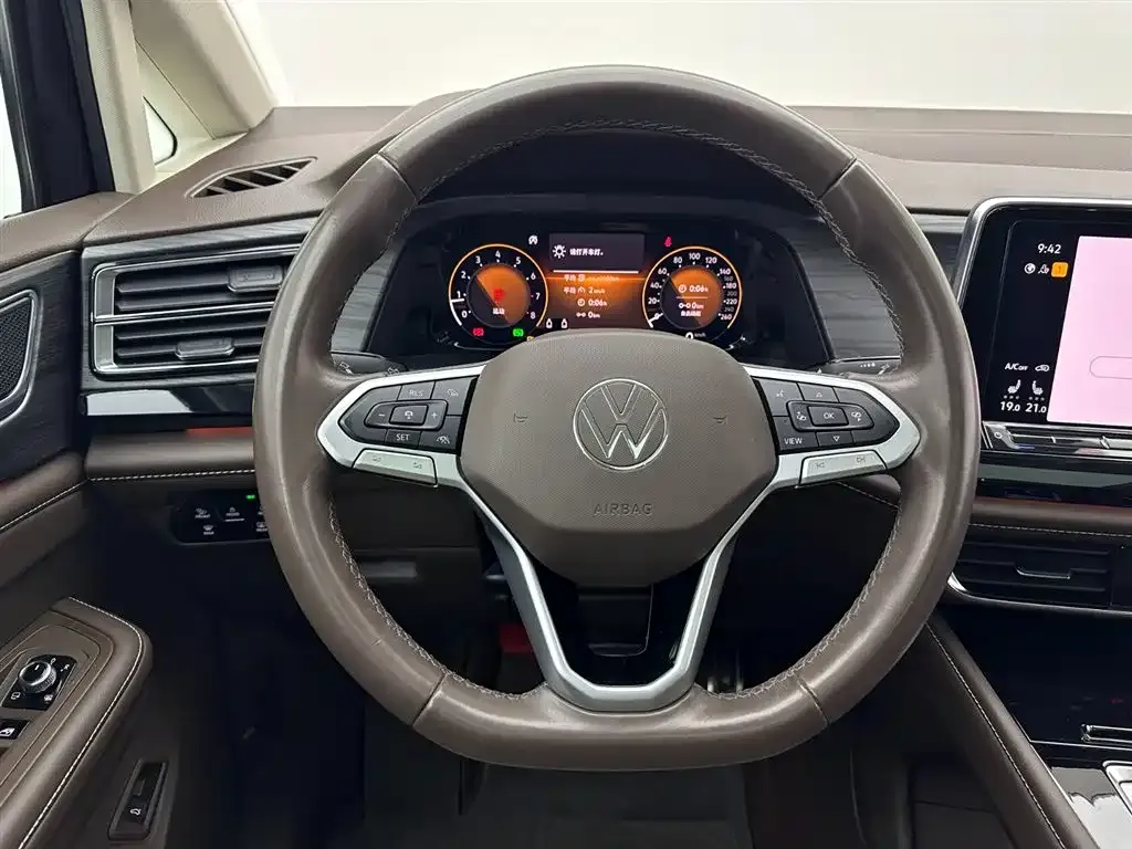 Volkswagen Viloran 2022 из CN, фото 10