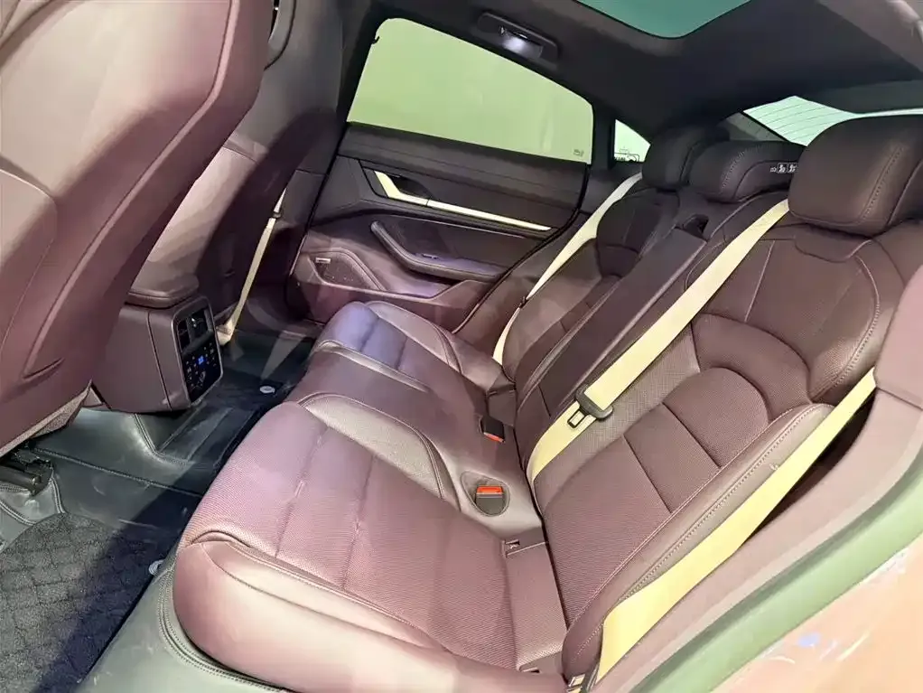 Porsche Taycan 2023 из CN, фото 6