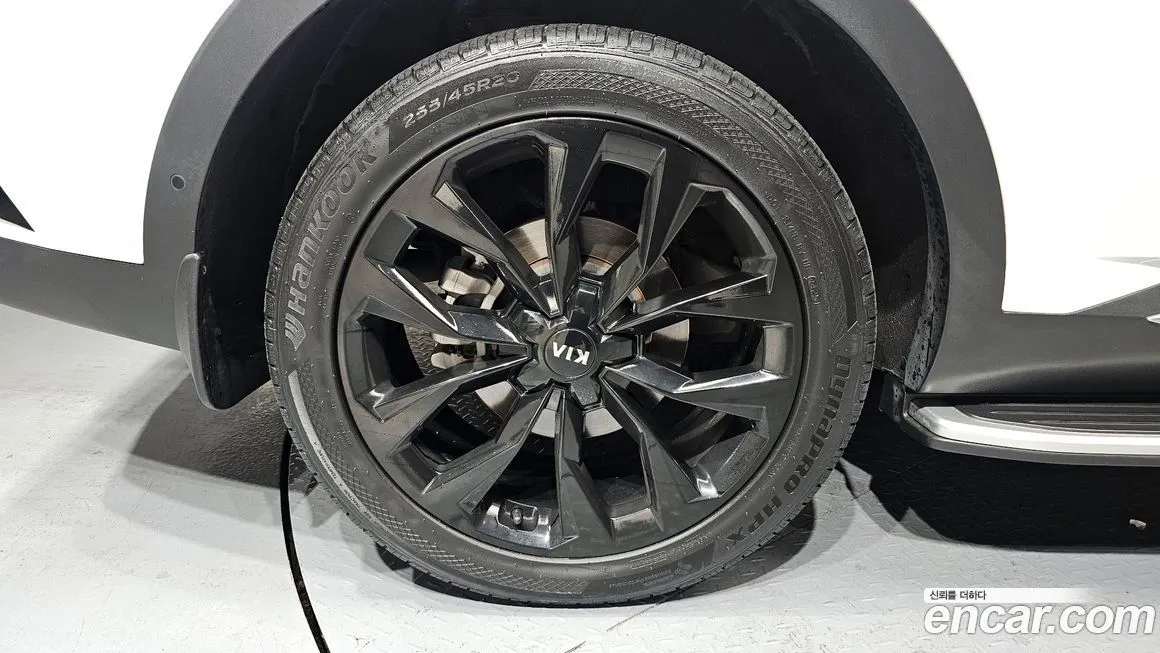 Kia Sorento — фото 5