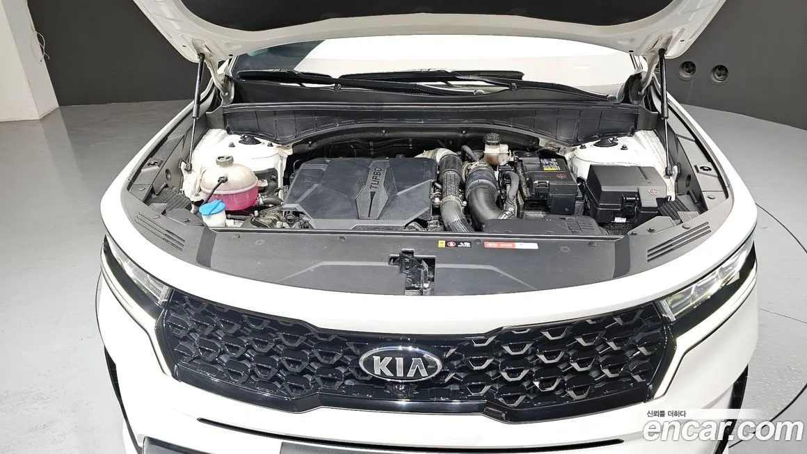 Kia Sorento — фото 10